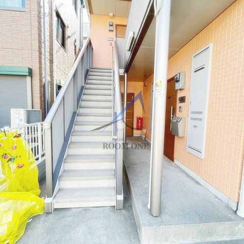 アザレアのエントランス|エントランスです。