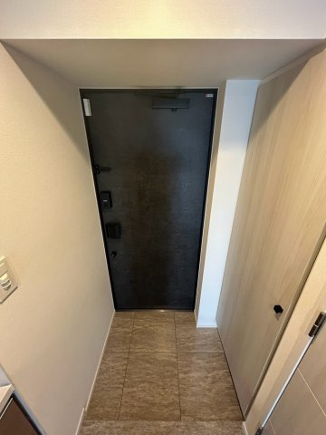 クレヴィスタ綾瀬Ⅲの玄関