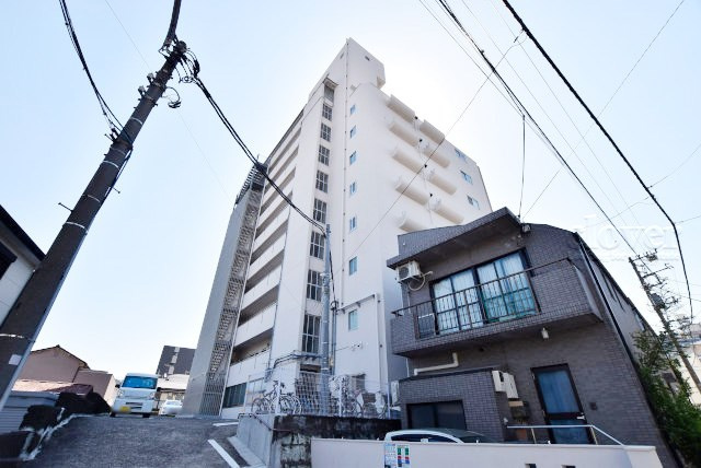 【現況写真】 | 池袋マンションヒルハイム | 外観と前面道路　～即日のご見学可能～　お問合せはお気軽にどうぞ。

