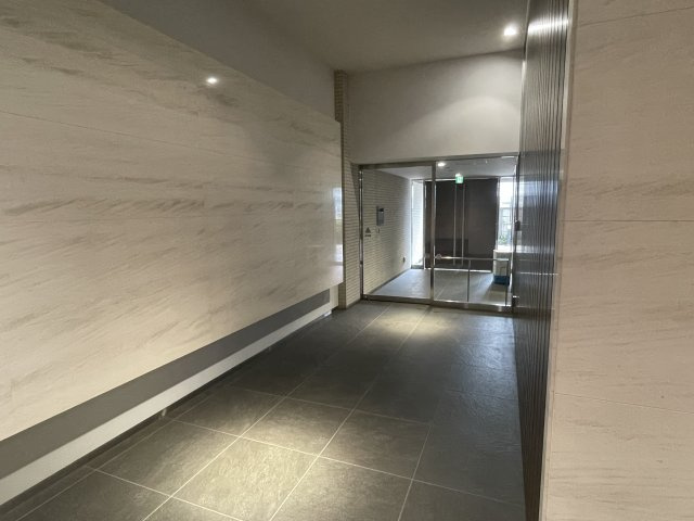 京王府中テラスのロビー