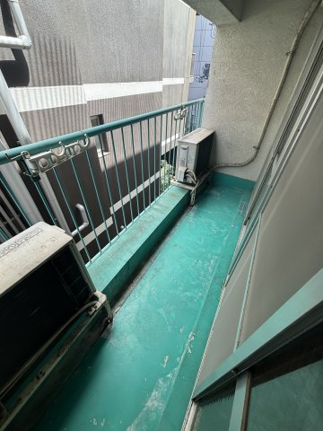 【バルコニー】 | エバーグリーン新大阪
