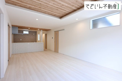 【居間・リビング】 | blooming garden北本市中丸7丁目　【平屋】新築住宅 | ≪7号棟≫
現地(2026年8月撮影)