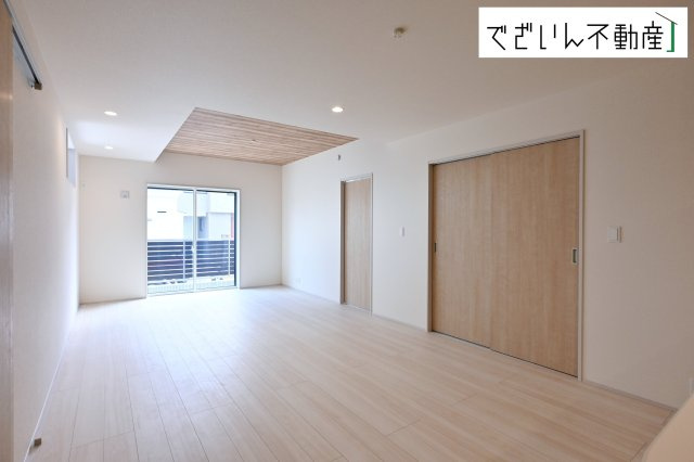 【居間・リビング】 | blooming garden北本市中丸7丁目　【平屋】新築住宅 | ≪7号棟≫
現地(2026年8月撮影)