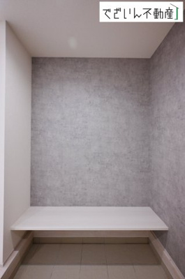 【玄関】 | blooming garden北本市中丸7丁目　【平屋】新築住宅 | ≪7号棟≫
現地(2026年8月撮影)