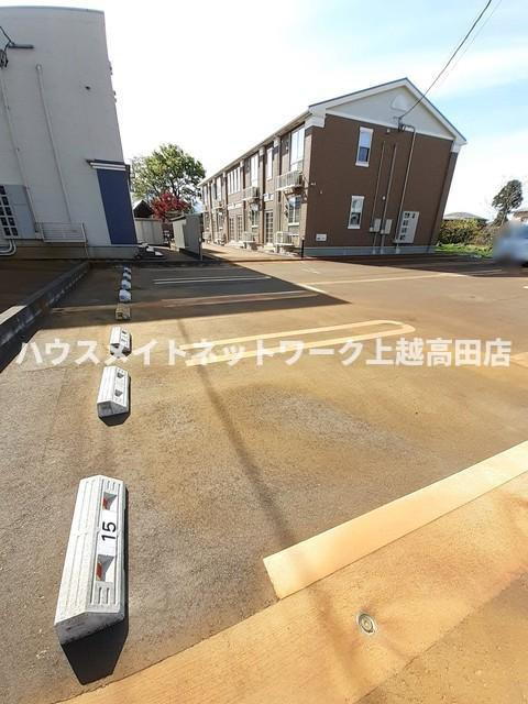 シエル・ブルーＣの駐車場|消雪付駐車場