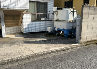 【設備】 | シャルム林間 | 共有部分は、住民なら誰もが使える設備のこと。例えば駐車場やエレベーター、インターネット設備、セキュリティ設備などがあります。他にも、マンションの廊下・外部階段やエントランス・ゴミ置き場などがあります。