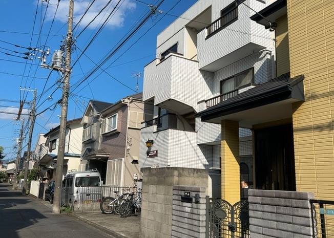 【外観】 | シャルム林間 | マンションの外観は非常に重要なポイントです！外観の善し悪しは資産価値に大きな影響を与えます。外観のいいマンションを購入することで、高値で売却がしやすく、買い手が見つかりやすいというメリットがあります。