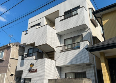 【外観】 | シャルム林間 | ＳＲＣ造は強度や耐震性の面でもRC造と比べて優れています。そのため、10階建以上の高層または超高層マンションなどの建築にも多く採用されています。柱や梁などのサイズが小さくても高い耐震性を確保できます。