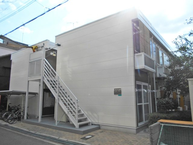 レオパレス西田辺の外観|おしゃれな外観です