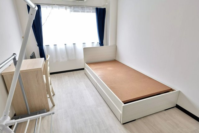 AP189 OLA COURT 西田辺(オラコート西田辺) 504の洋室|





