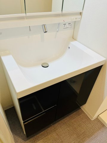 仲介手数料0円！！レジデンシア大須の洗面所