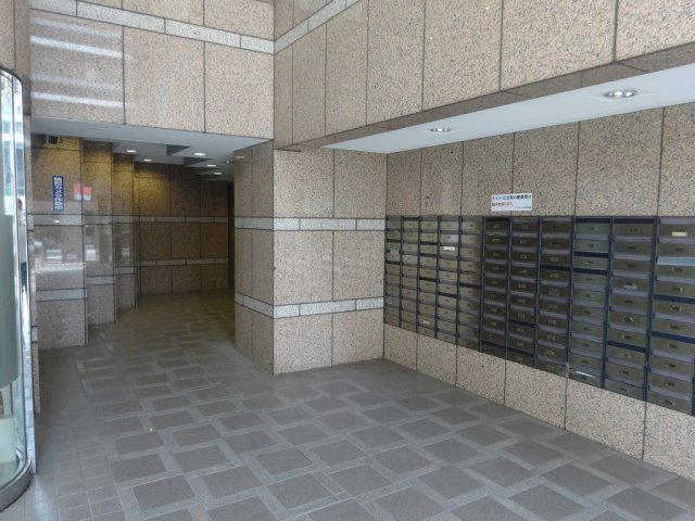 ザ・プラザオーベル白山のエントランス