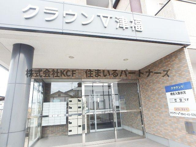 クラウンVのエントランス|落ち着いたエントランスです