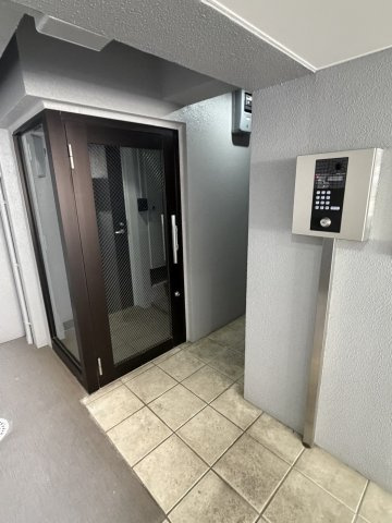 CREAL王子Southのエントランス
