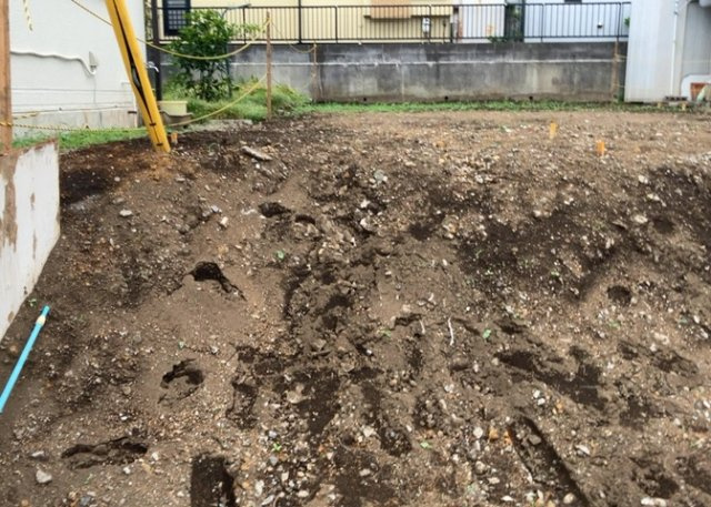 【構造・工法・仕様】 | 木造住宅とは土台、壁、柱など建築物の強度を支える構造体の材に木が使用されている構造を指します。構造体は建物の自重を支えるだけではなく風圧や水圧、積裁荷重などあらゆる衝撃に耐えるための基礎です。