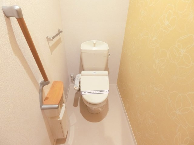 ヴィルヌーブ諏訪野 I棟のトイレ|※別号室のお写真です