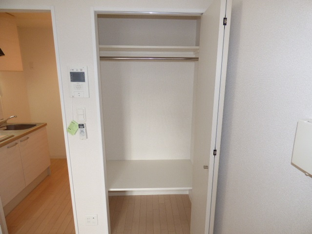 オリエンタル靱本町の収納