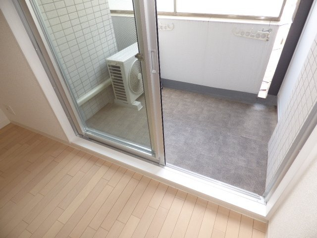 オリエンタル靱本町のバルコニー