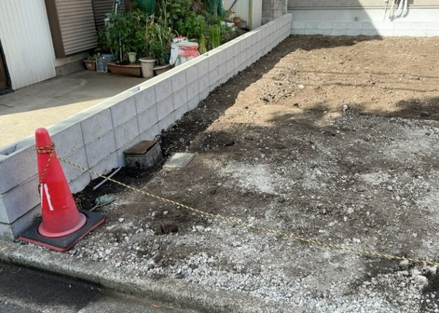 【設備】 | 敷地内には、散水栓や立水栓があります。水道水を直接利用できるため、水を運ぶ手間を省くことが出来ます。大量の水を必要とする洗車作業や清掃などに役立ちます。その他設備とあわせて、現地でご確認ください。