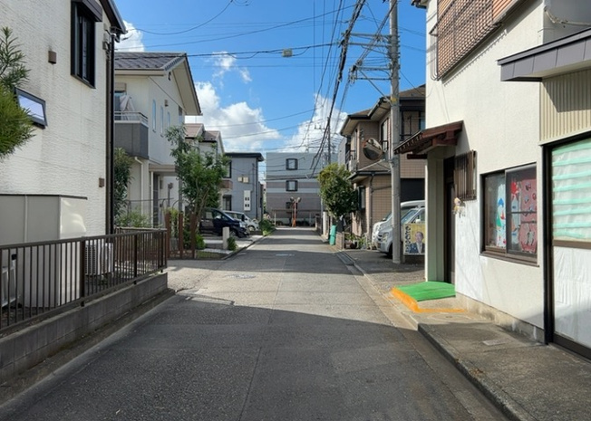 【展望】 | 土地の地勢が高台の場合、景色を綺麗にみることができ、景色にこだわってお家探ししている方におすすめです！また平坦地よりも風通しがいいというメリットがあります。デメリットもあるので是非現地でご確認下さい。