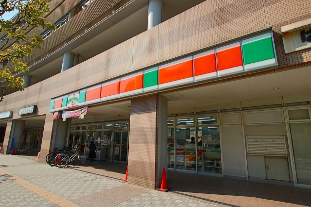 トレジャーメゾン岩田の周辺|サンクス若江岩田駅前店(コンビニ)まで434m