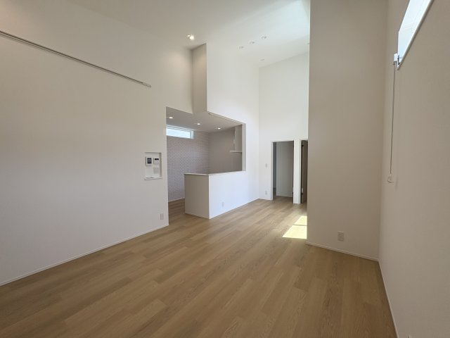 大洲市柚木　新築建売の居間・リビング