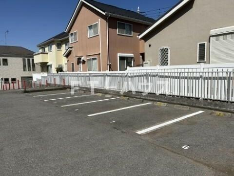 テラスレジデンス津田沼の駐車場