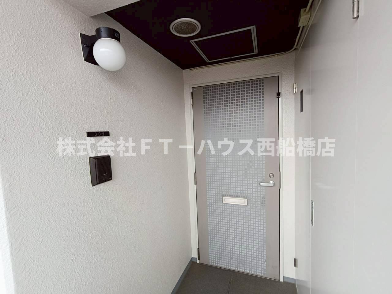 テラスレジデンス船橋夏見の玄関