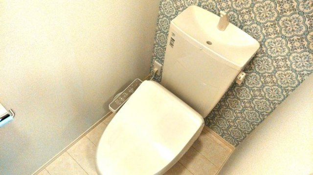 クラヴィーア船橋三山のトイレ|温水洗浄便座