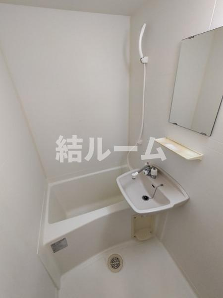板橋区東新町１丁目のアパートの浴室