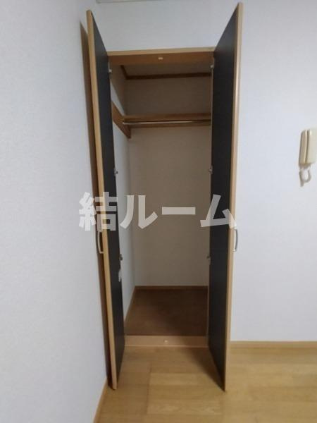 板橋区東新町１丁目のアパートの収納