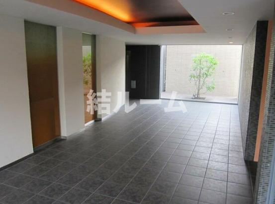 板橋区上板橋１丁目の賃貸マンションのエントランス