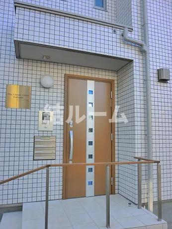 板橋区仲宿のアパートのエントランス