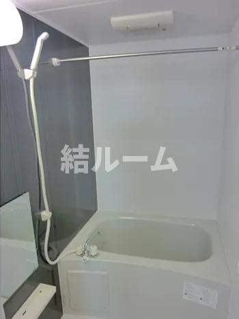 板橋区仲宿のアパートの浴室