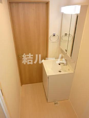 板橋区仲宿のアパートの洗面所