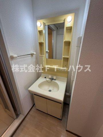ＫＳ．グランメール汐見台の洗面所