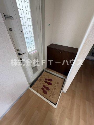 コーポひまわりの玄関