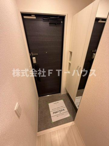 フジヴェール 七番館の玄関