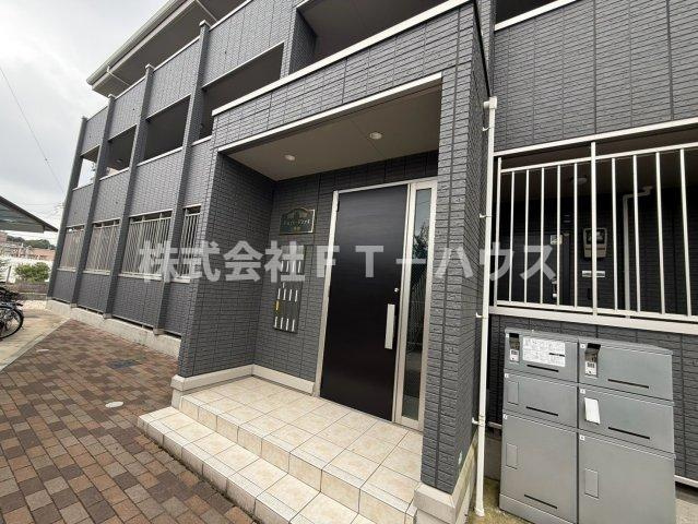 フジヴェール 七番館のエントランス