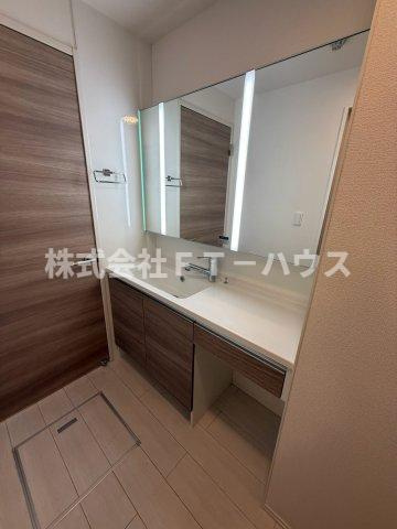 フジヴェール 七番館の独立洗面台
