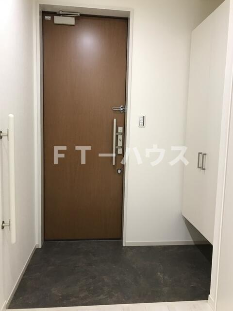 ラ・リュミエールの玄関