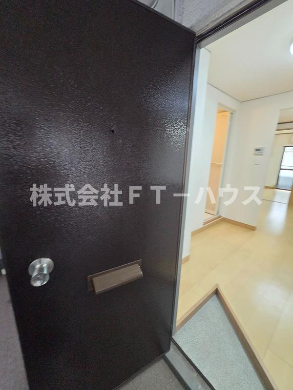 ライトビューティハイツ の玄関