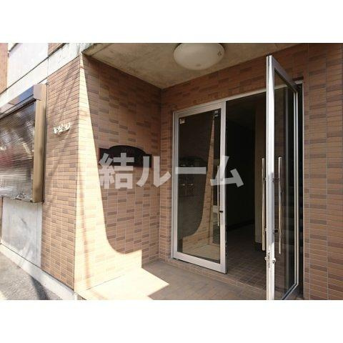 板橋区大和町の賃貸マンションのエントランス