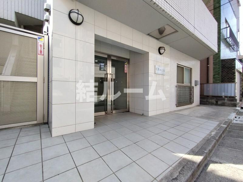 板橋区氷川町の賃貸マンションのエントランス