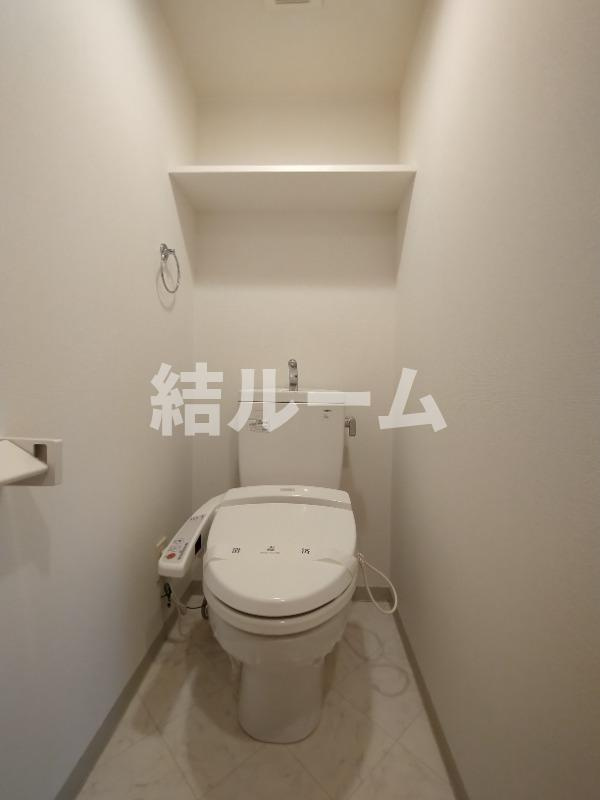 板橋区氷川町の賃貸マンションのトイレ