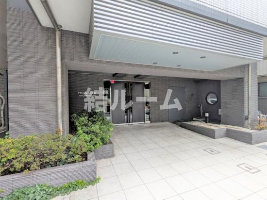 北区東十条４丁目の賃貸マンションのエントランス