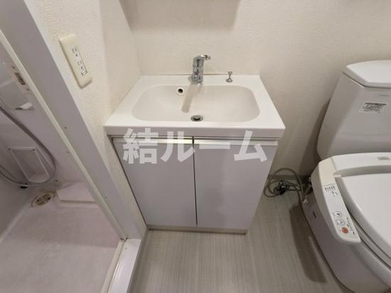 北区東十条４丁目の賃貸マンションの独立洗面台|別号室参考写真