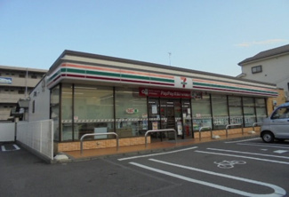 【周辺】 | ブィオラヒルズ | セブンイレブン寿町町田店まで120m