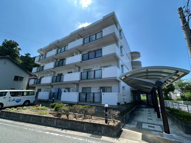 豊川市一宮町社の賃貸マンションの外観