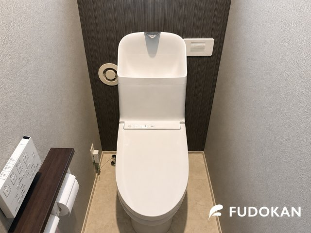 山形市飯塚町【中古住宅】のトイレ|節水タイプのトイレは水道代の節約に繋がります。